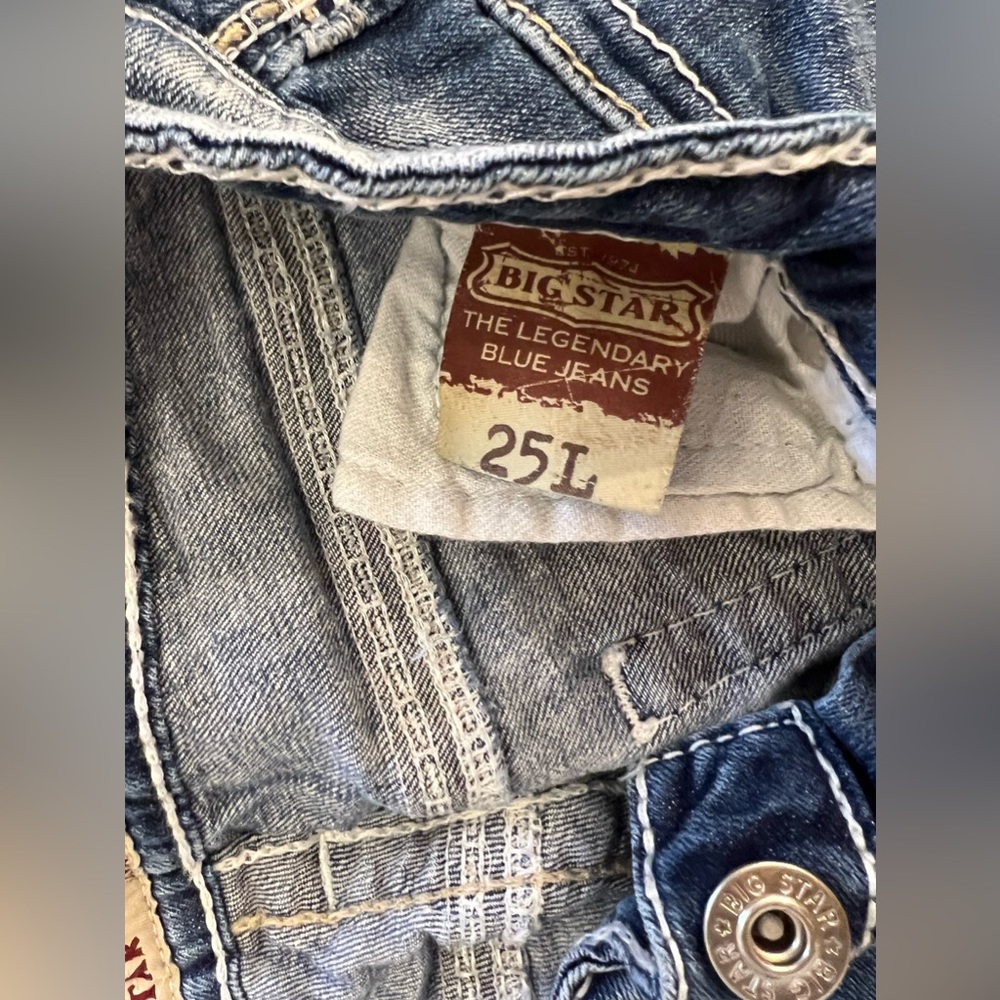 Women’s Boot Cut Jeans - Light Blue Wash - Picture 3 of 6